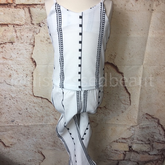 ❌ White Black Retro Barbie 2PC Pant Set - Picture 10 of 16